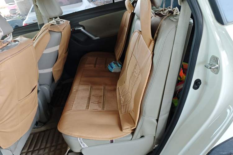 Used Toyota Verso 2015 180E CVT Crossover Edition
