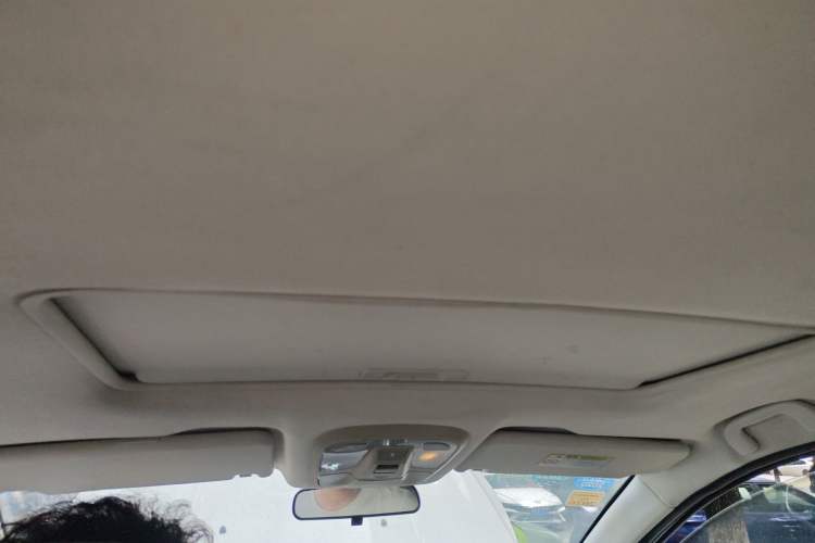 Used HYOSOW H3 2017 1.5L Manual Comfort Sunroof Version Headliner