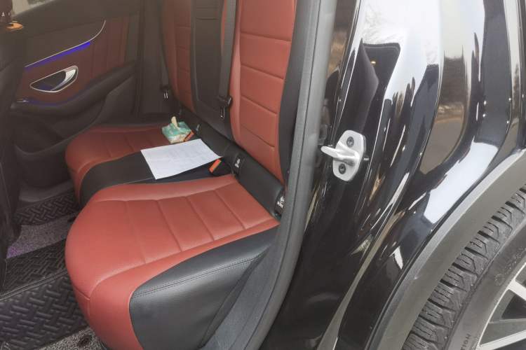 Used Mercedes-Benz GLC Coupe 2021 GLC 300 4MATIC Coupe SUV Left Rear Seat