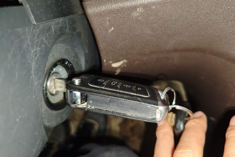 Used Dongfeng Fengon 330 2018 1.5L 330S Premium Edition DK15