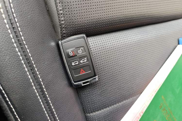 Used Jaguar I-PACE 2018 EV400 SE
