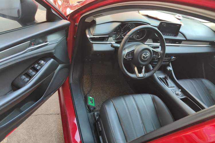 Used Mazda Atenza 2020 2.0L Blue Sky Luxury Edition
