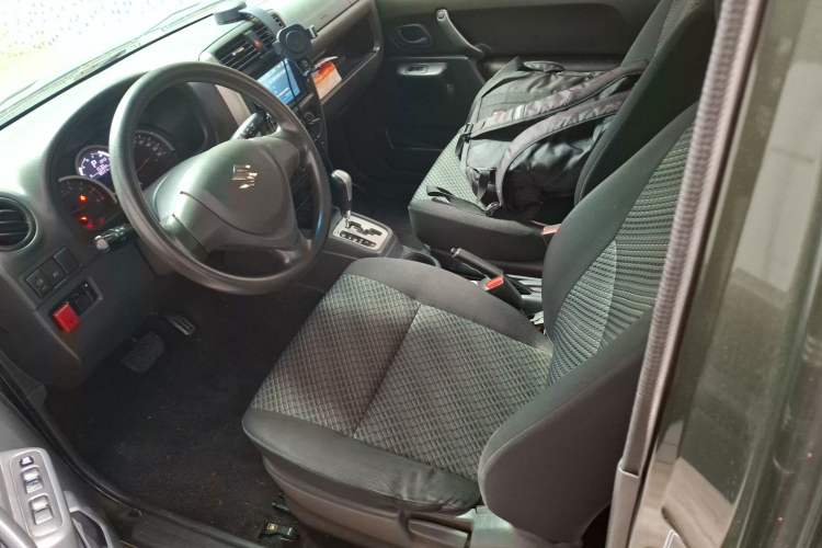 Used Suzuki Jimny 2015 1.3L AT JLX Navigation Edition
