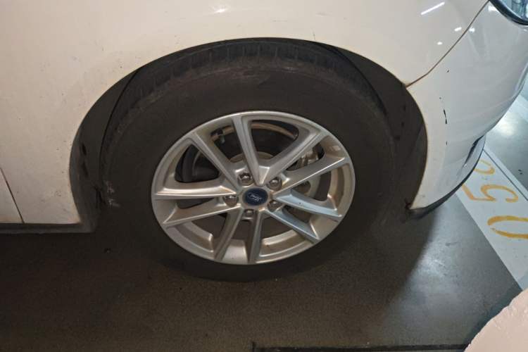 Used Ford Focus 2015 Sedan 1.6L Automatic Trend Model