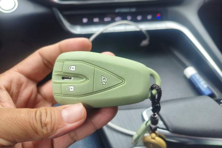 Used CHANGAN UNI-T 2020 1.5T Prestige Version
