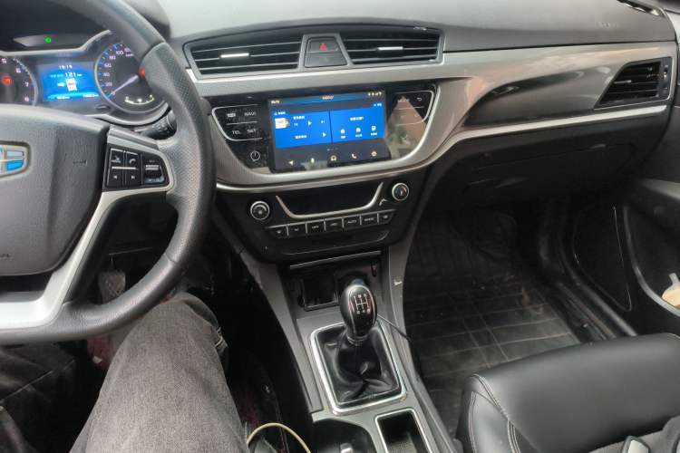 Used Geely Auto Emgrand 2017 Sedan Million Edition 1.5L Manual Upward Connect Version