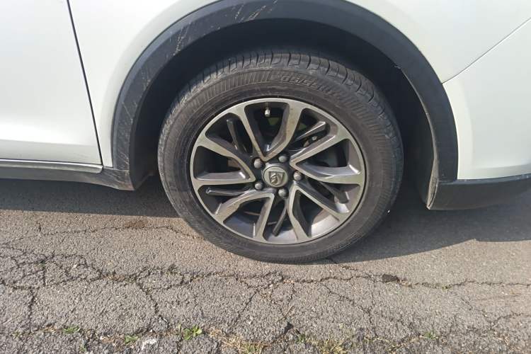 Used Baojun 730 2017 1.8L iAMT Luxury Version 7-Seater
