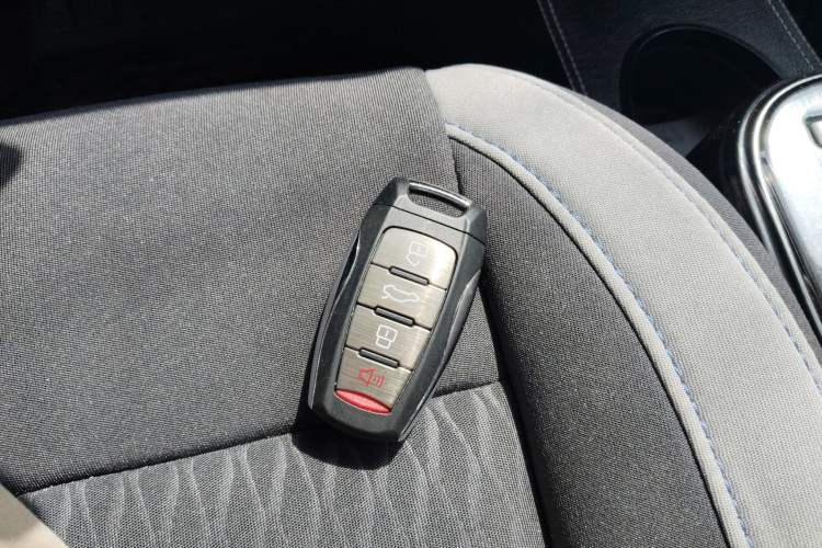 Used ORA Black Cat 2021 301 km Basic Version
