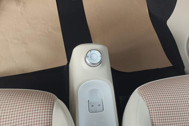 Used Wuling Hongguang MINIEV 2024 3rd Generation 215km Youth Edition Gear Lever