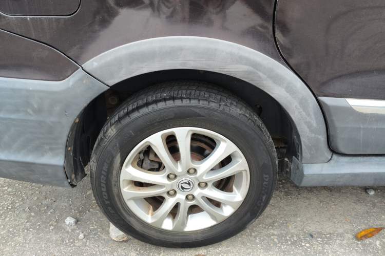 Used Dongfeng Fengon 370 2016 1.5L Manual Standard Edition SFG15-02 7 Seats
