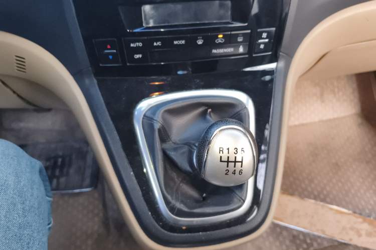 Used Haval H6 2012 1.5T Manual Two-Wheel Drive Elite Model Gear Lever