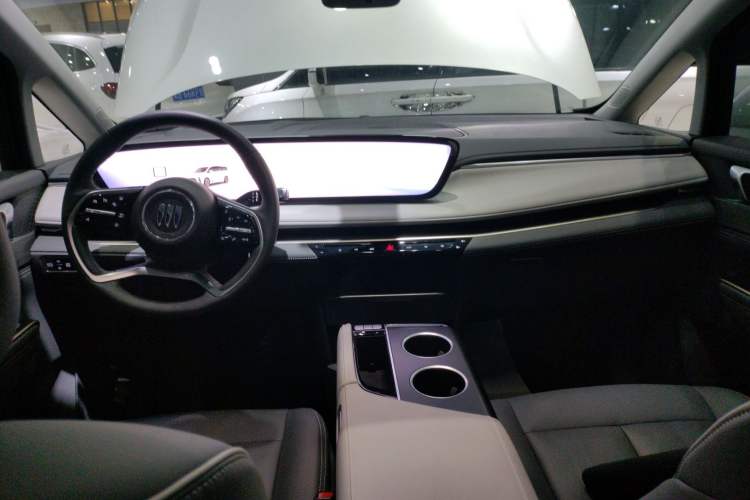 Used Buick GL8 New Energy 2026 Model Lu Zun Smart Enjoyment Edition