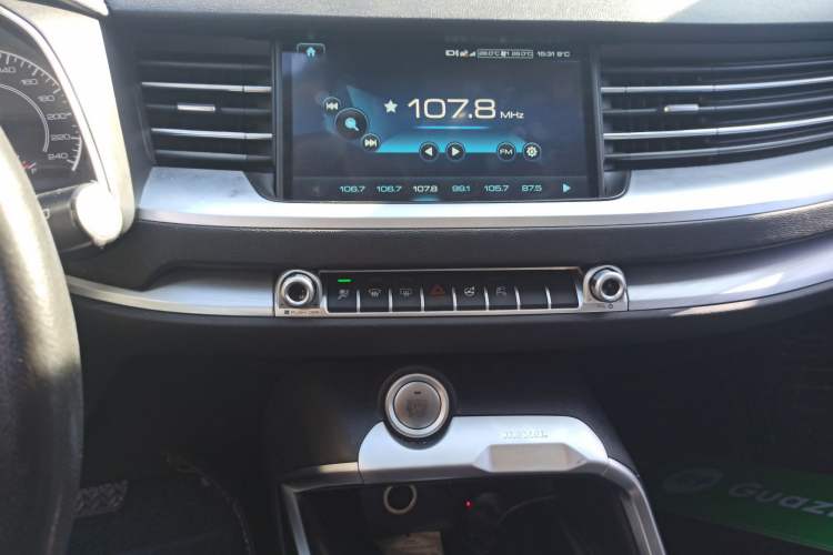 Used Haval H6 2017 Red Label 2.0T Automatic Two-Wheel Drive ZhiShang Model