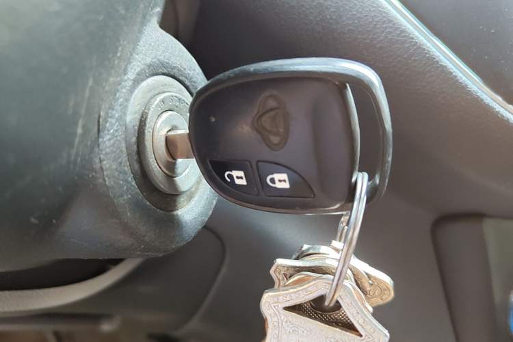 Used CHANGAN KAICHENG Ounuo S 2021 1.5L Ono S Smart Edition Dual-Steaming Air-Conditioned Bus JL473QG Vehicle Key