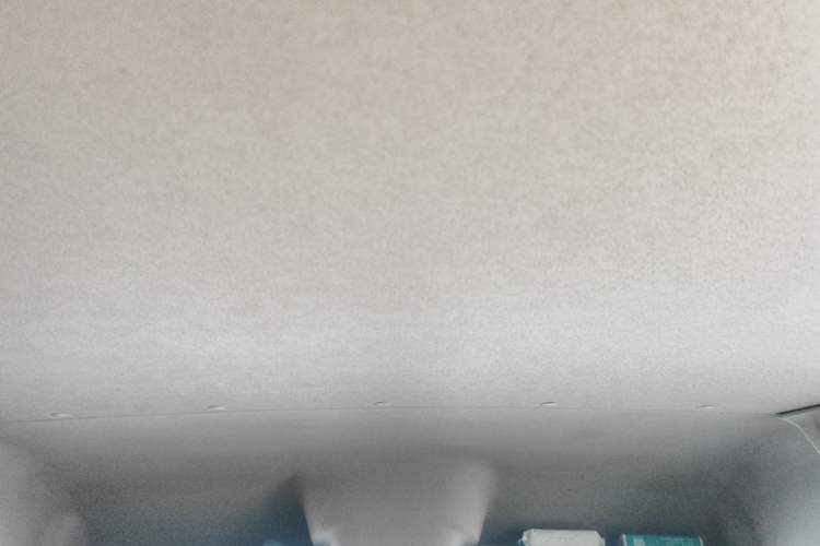 Used SAIC MAXUS Xintu V80 2019 2.5T Classic Model AMT Aoyuntong Long Wheelbase Mid-Roof 7-Seater
