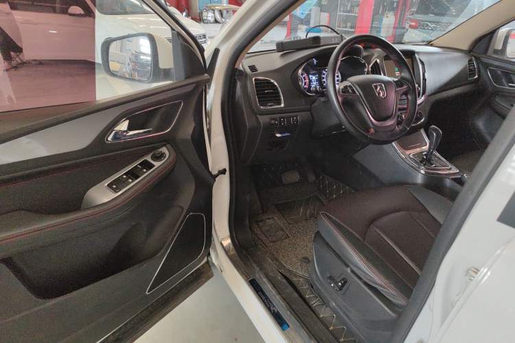 Used Baojun 560 2016 1.8L iAMT Luxury Model