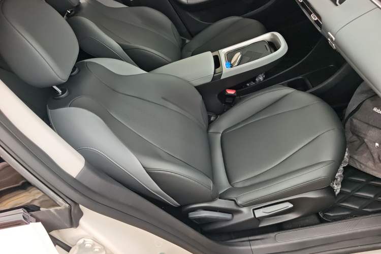 Used Dongfeng NAMMI 01 2026 Model Originality Edition 330Air Right Front Seat