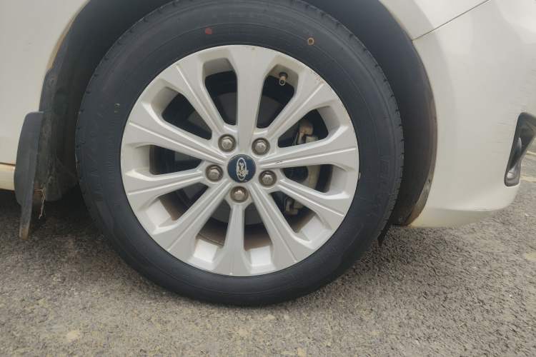 Used Ford Escort 2017 Happy Edition 1.5L Manual Fashion Model
