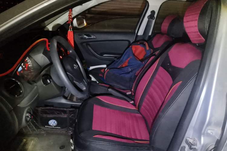 Used Volkswagen Lavida 2011 1.6L Manual - Premium Edition
