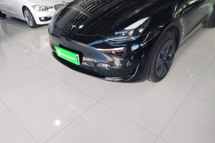 Used Tesla Model Y 2023 Rear-Wheel-Drive Version
