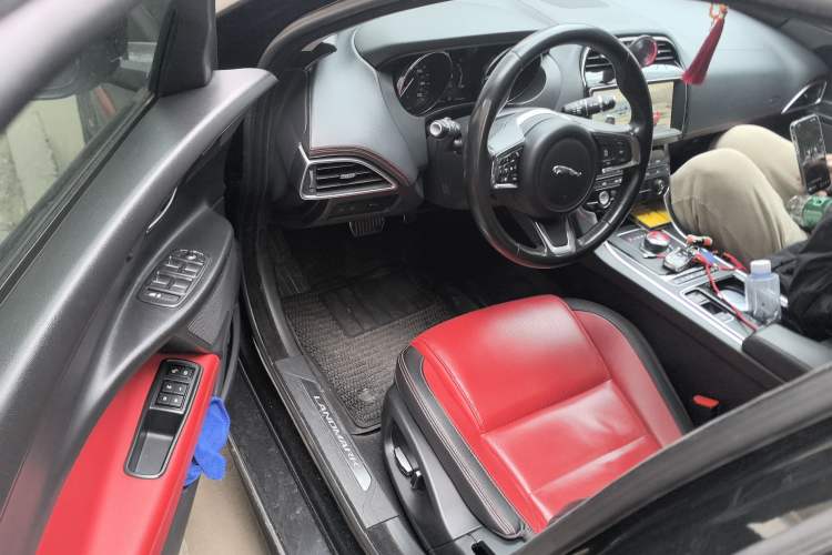 Used Jaguar XE 2019 2.0T 300 PS All-Wheel-Drive Landmark Edition