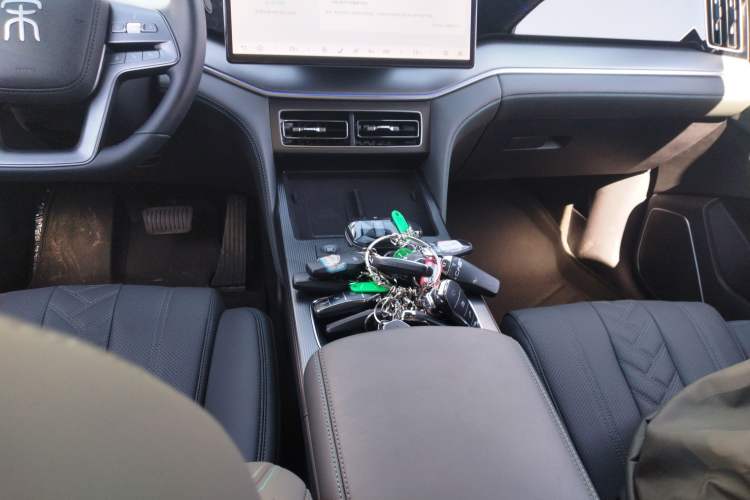 Used BYD Song L DM-i 2025 Intelligent Driving Version 160 km Excellence Edition
