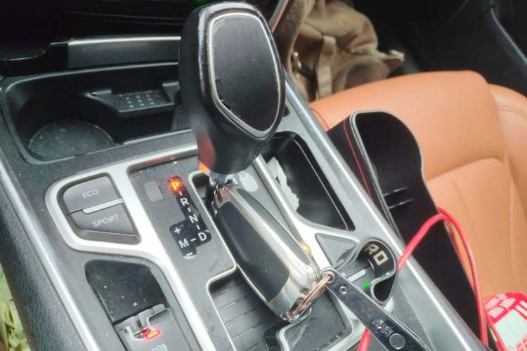 Used Geely Auto Emgrand GT 2016 2.4L Zunya Model Gear Lever