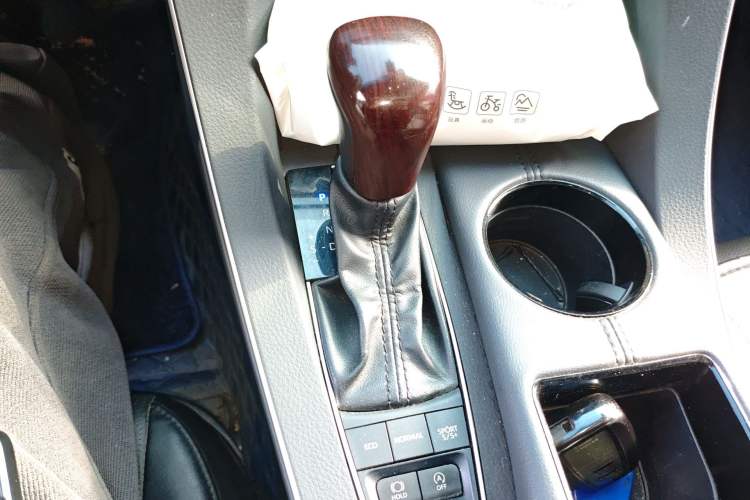 Used Toyota Avalon 2021 2.5L Luxury Edition