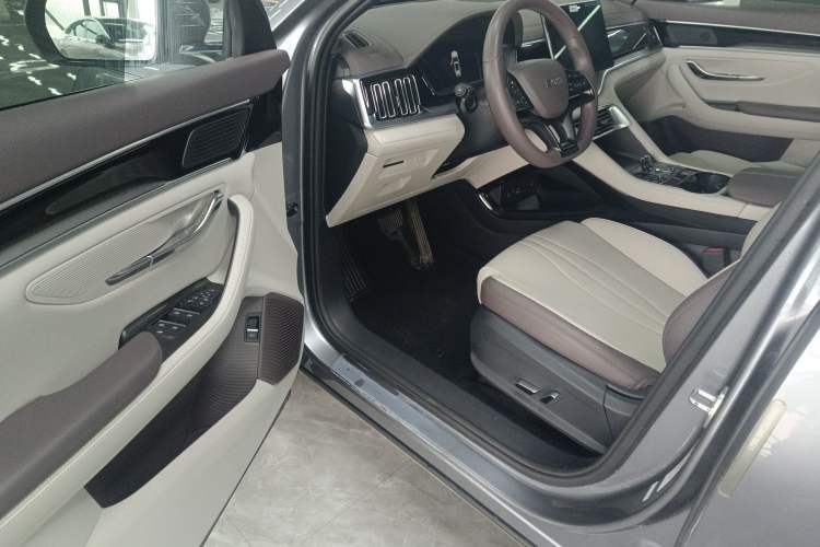 Used BYD Song PLUS New Energy 2025 EV 520km Luxury Version
