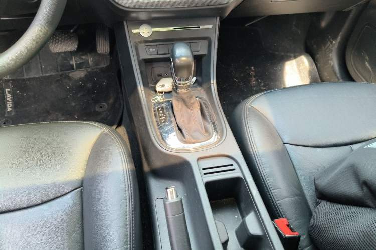 Used Roewe 360 2017 1.5L Automatic Luxury Edition
