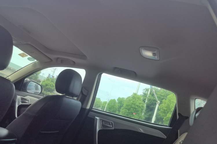 Used Geely Auto Vision X6 2016 1.3T CVT Flagship Model
