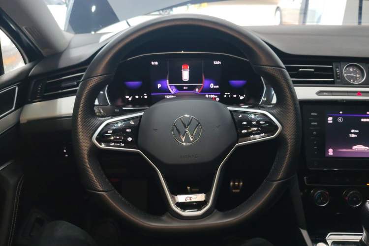 Used Volkswagen Magotan 2023 2 Million Units Limited-Edition 280TSI DSG Comfort Version Steering Wheel