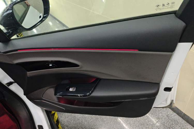 Used Hongqi EH7 2024 690 Pro