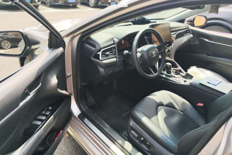 Used Toyota Camry 2023 2.5G Luxury Edition Driver Seat