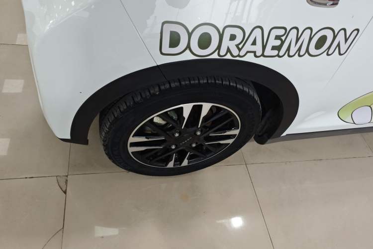 Used Chery Little Ant 2022 Restyled Version Sweet Pink Edition Half-Sugar Version 30.6 kWh 30 kW 301 km Left Front Wheel Hub