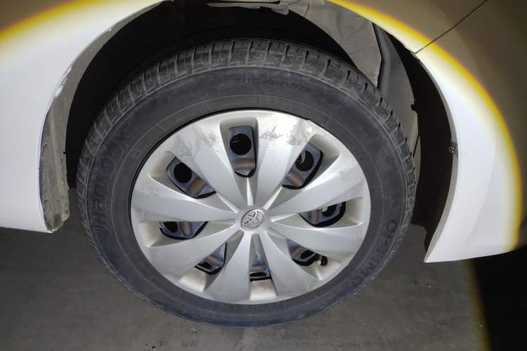 Used Toyota YARiS L Zhi Xuan 2015 1.5E Automatic Charm Edition