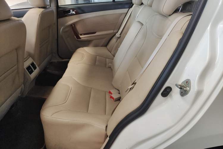 Used GAC Trumpchi GA5 2013 1.8L Automatic Luxury Model
