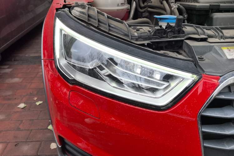 Used Audi A1 2016 30 TFSI Sportback Design Fashion Edition Right Front Headlight