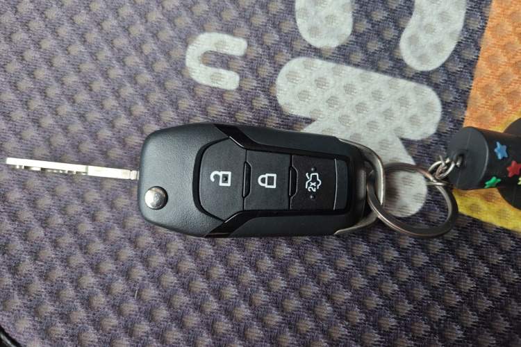 Used Ford Escort 2015 1.5L Automatic Fashion Model