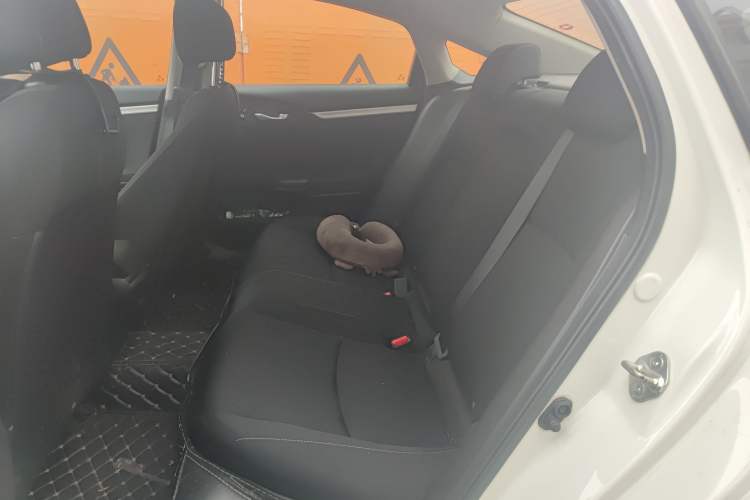 Used Honda Civic 2016 220TURBO CVT Luxury Edition
