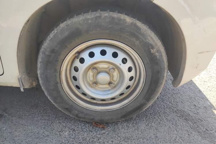 Used Wuling Hongguang V 2019 1.5L Base Version China VI LAR