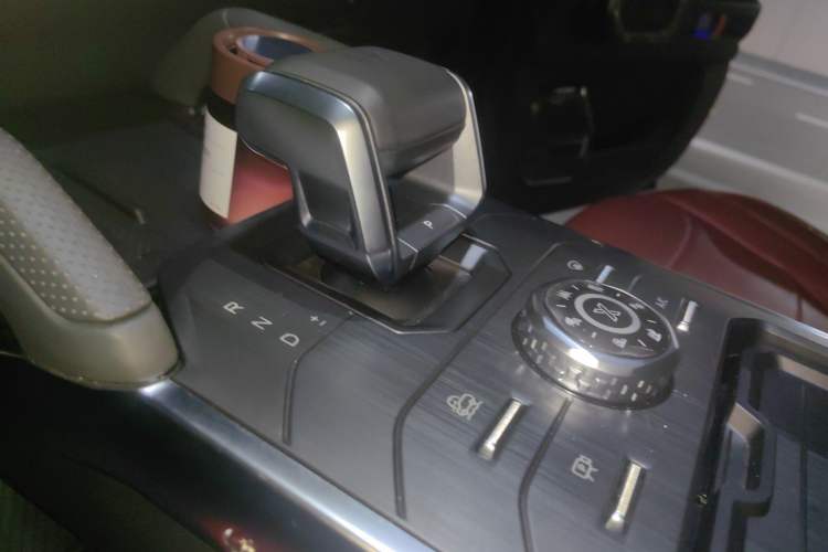 Used JETOUR Traveler 2023 2.0T All-Wheel Drive CrossPRO+ Gear Lever