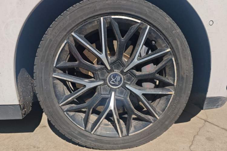 Used BYD Han 2022 EV Genesis Edition 610KM All-Wheel Drive Premium Model
