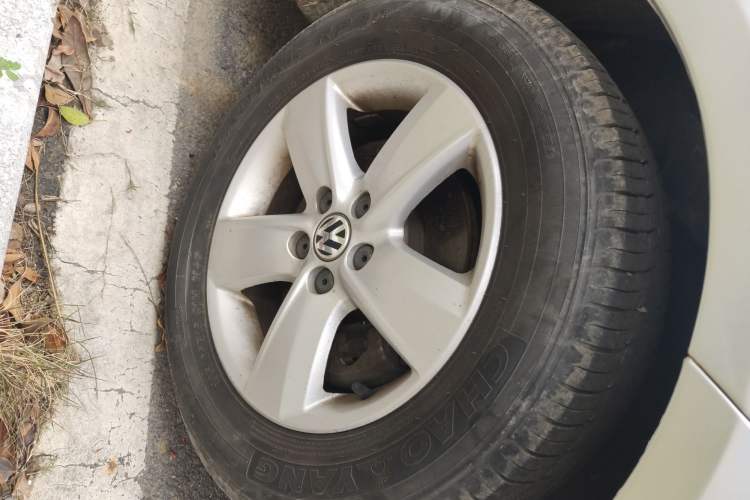 Used Volkswagen Lavida 2011 1.6L Manual - Premium Edition