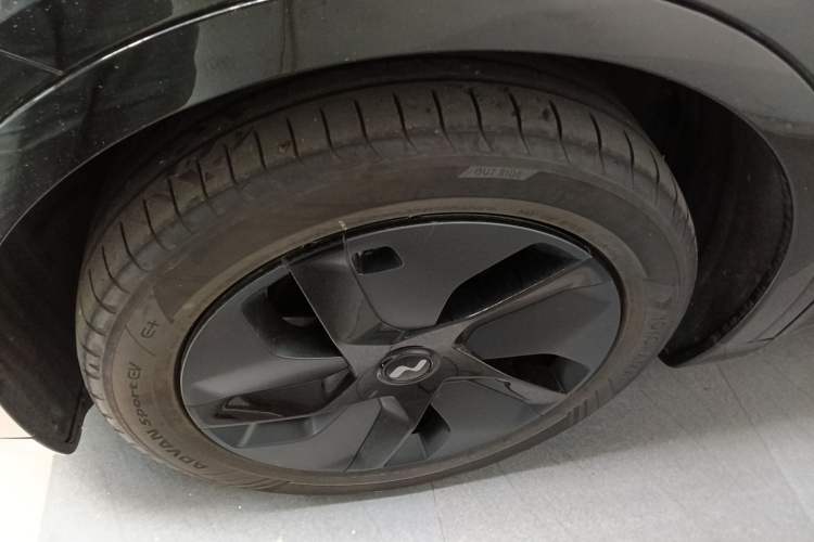 Used ONVO L60 2024 60 kWh Rear-Drive Version Exterior 2