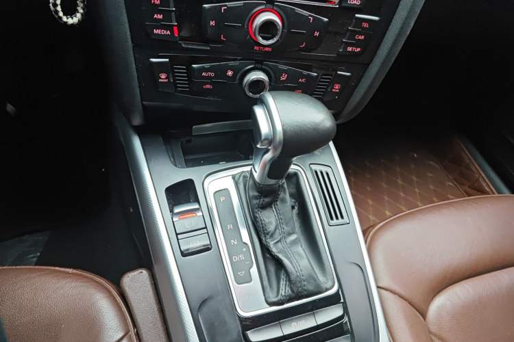 Used Audi A4L 2016 30 TFSI Collector's Edition Automatic Comfort Model