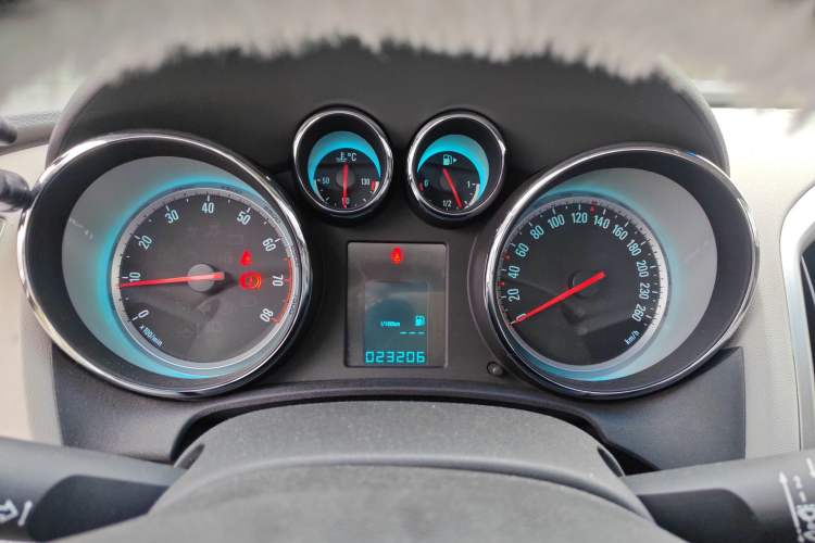 Used Buick GT 2014 XT 1.6L Manual Entry-Level Model