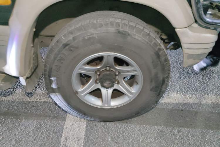 Used Leopaard 6481 2009 2.2L Manual Two-Wheel Drive
