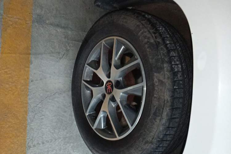 Used BYD Song 2017 Gaishe Upgrade Edition 1.5TID Automatic Elite Model
