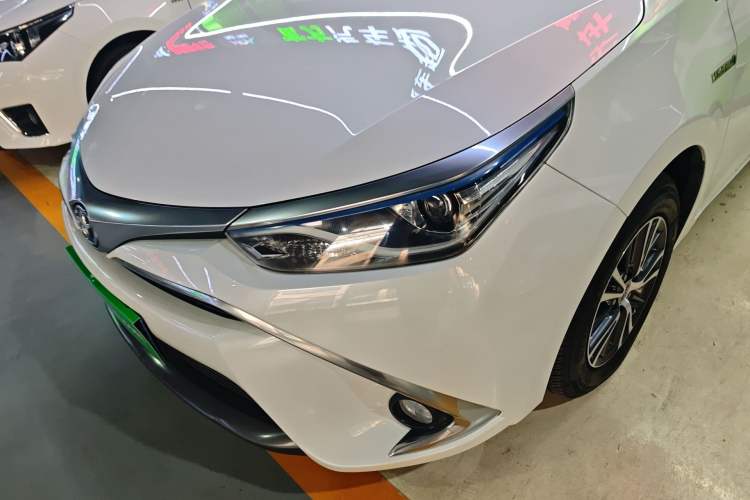 Used Toyota Levin 2016 Dual-Engine 1.8H GS E-CVT Elite Model with Sunroof
